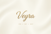 Veyra Cursive Cream